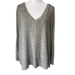 Lumiere Gray High Low V-Neck Pullover Sweater Ultra Soft Ribbed Cuffs and Hem